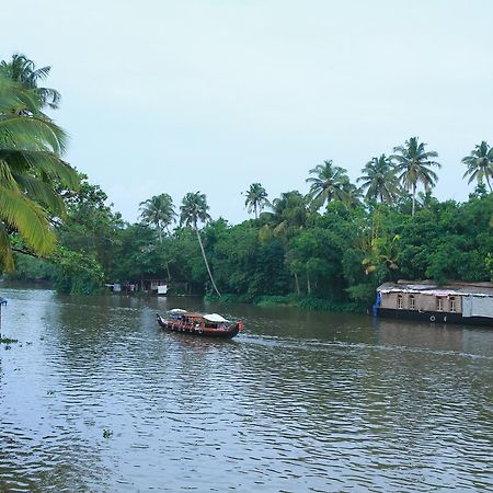 Chaandhni Lake View 호텔 Alappuzha 외부 사진