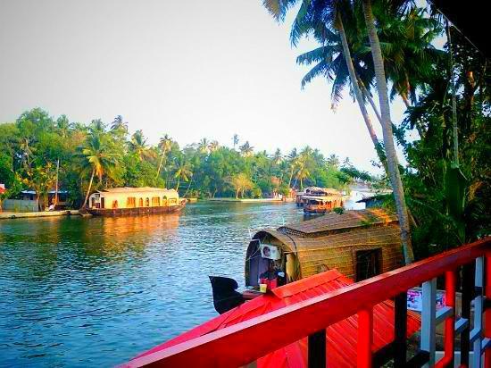 Chaandhni Lake View 호텔 Alappuzha 외부 사진